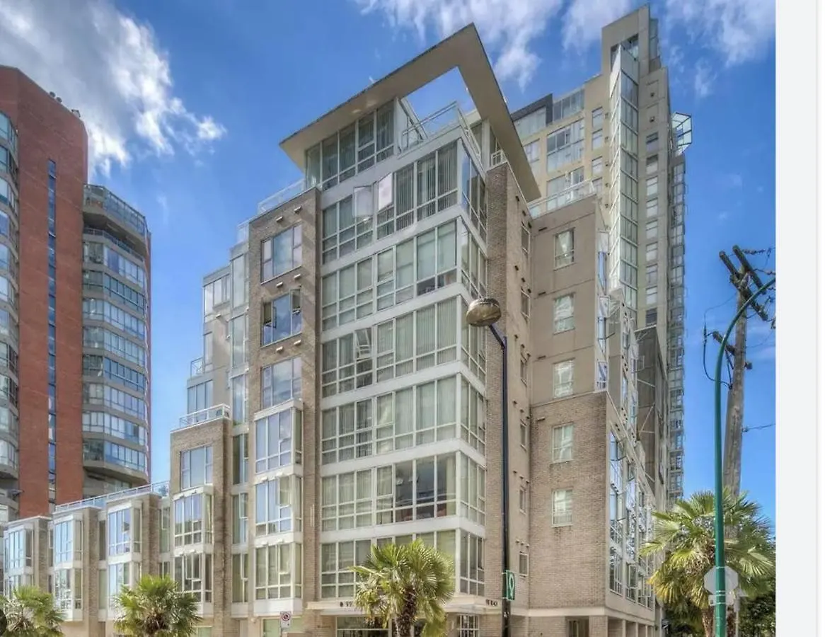Penthouses Of Beach Ave Vancouver 0*,  Canada