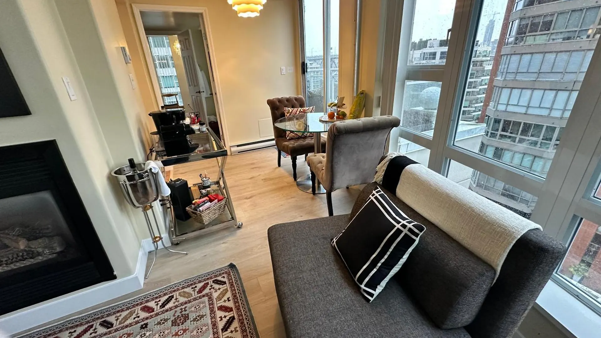 Penthouses Of Beach Ave Vancouver Canada