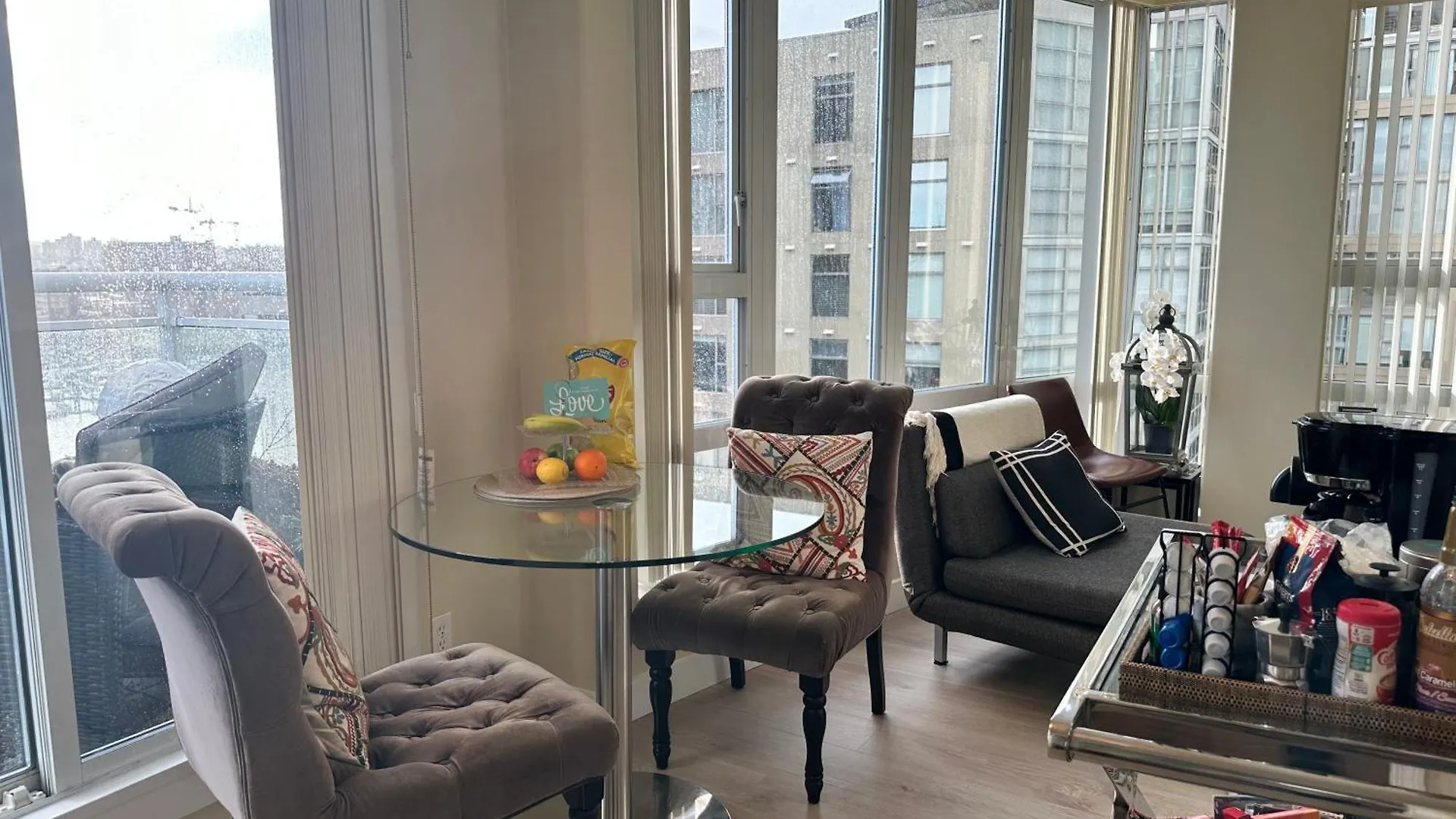 Penthouses Of Beach Ave Vancouver