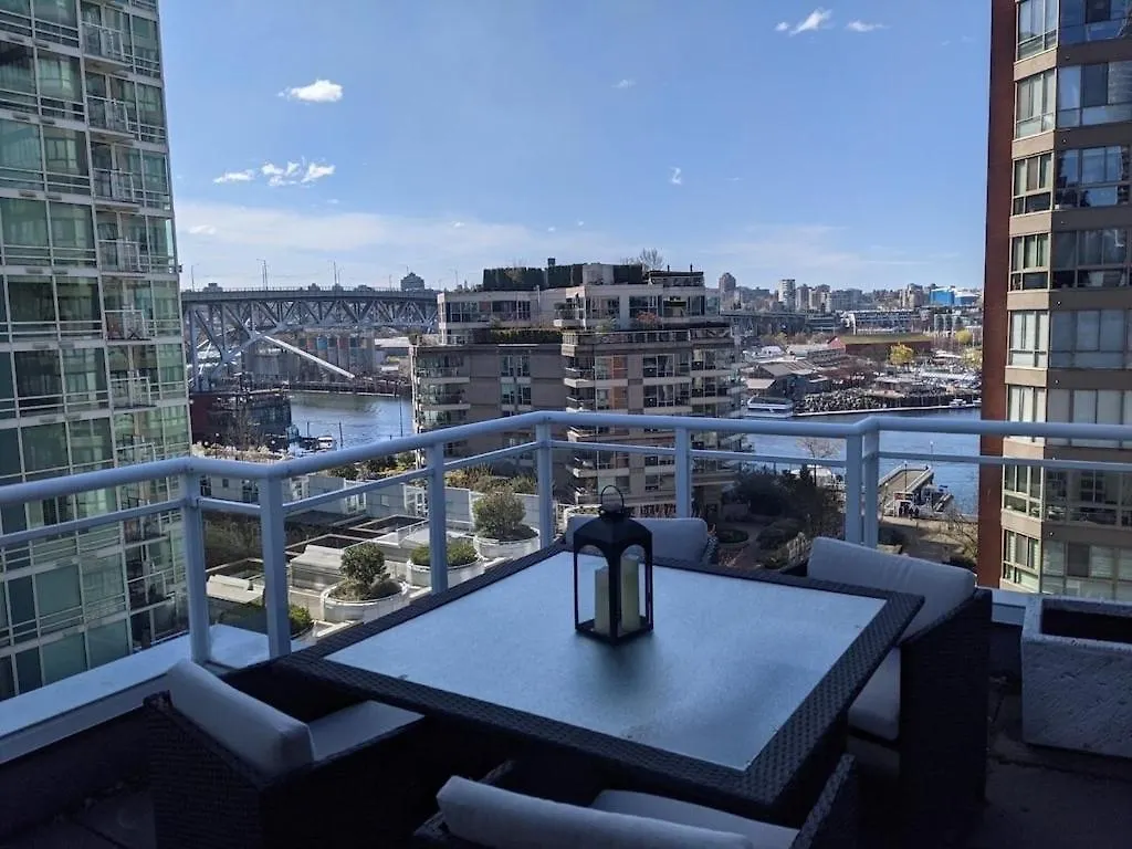 Penthouses Of Beach Ave Vancouver