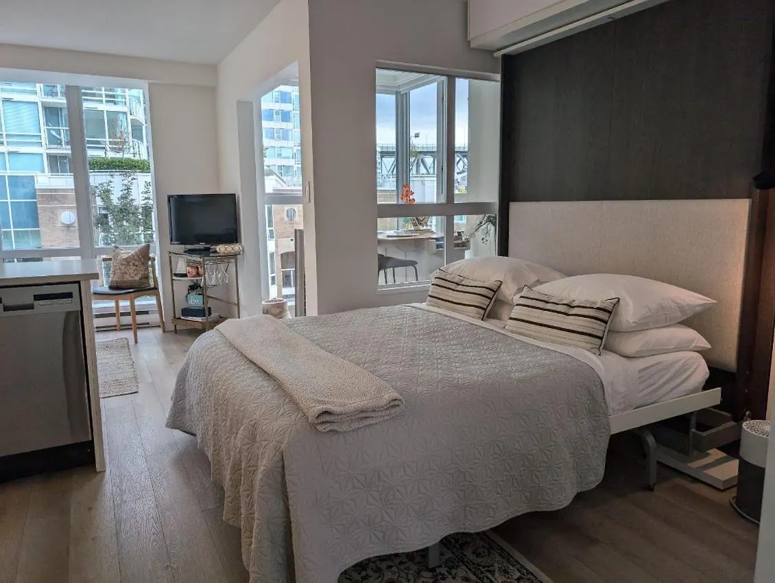 Penthouses Of Beach Ave Vancouver Apartment